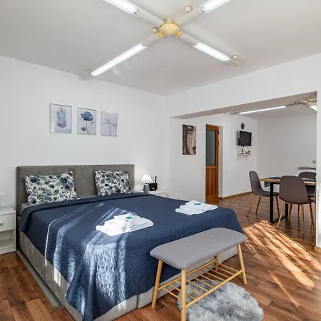 Excellent 2br Flat In Downtown