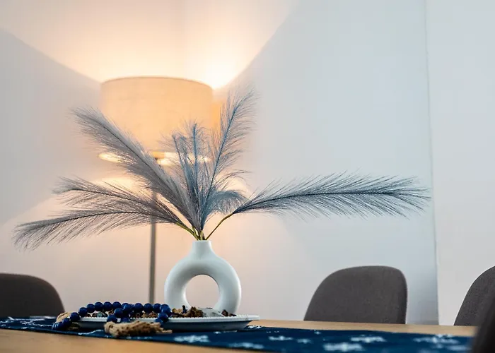 Апартамент Excellent 2br Flat In Downtown *