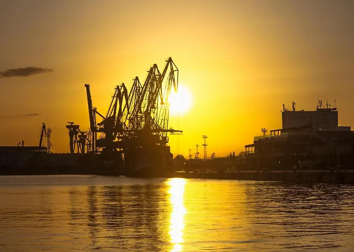 Excellent 2br Flat In Downtown Lägenhet