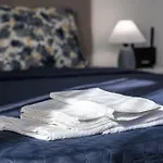 Excellent 2br Flat In Downtown Apartment *