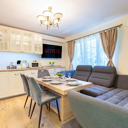 Excellent 2br Flat In Downtown Apartment