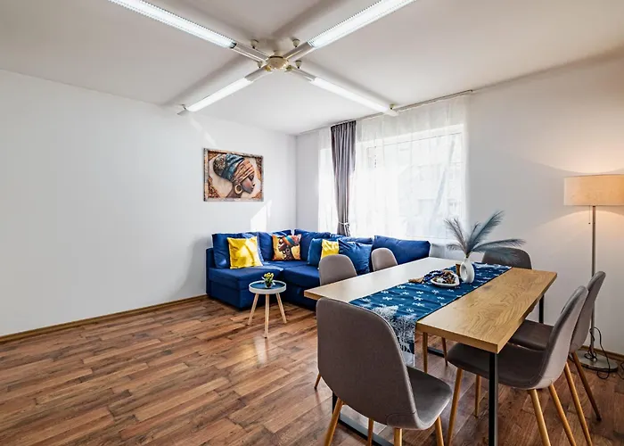 Excellent 2br Flat In Downtown * Warna