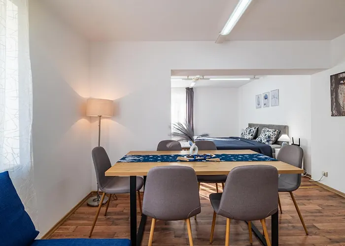 Excellent 2br Flat In Downtown